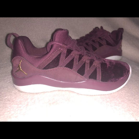 maroon velvet jordans